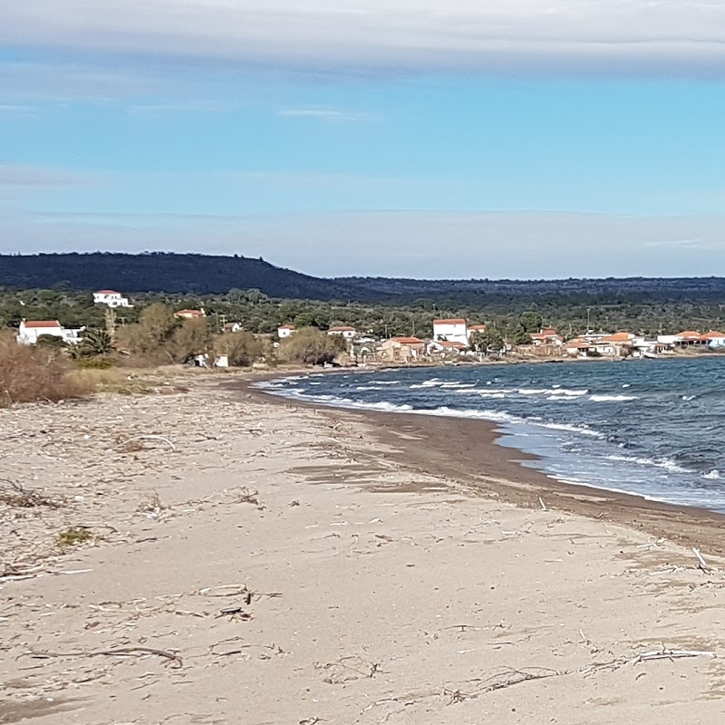 Aspropotamos Beach