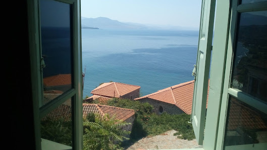 Triena Rooms