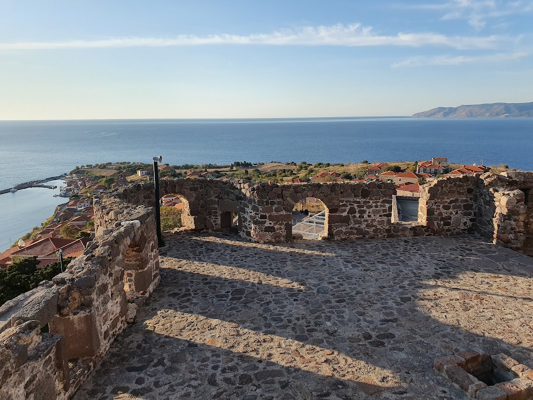 Citywalls (39.3683, 26.1773)