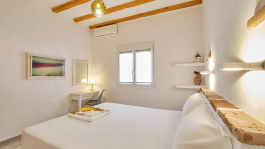 Eressian Lodgings - Two-Bedroom Apartment