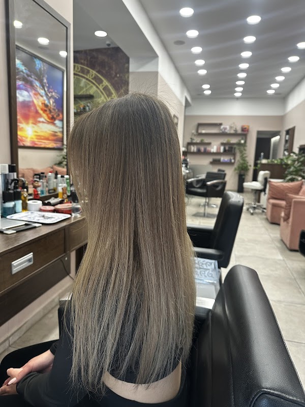 Goldy Hair Salon Luxury