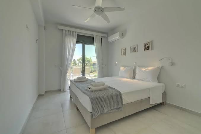 Ouzo Stone House 2 with Private Pool