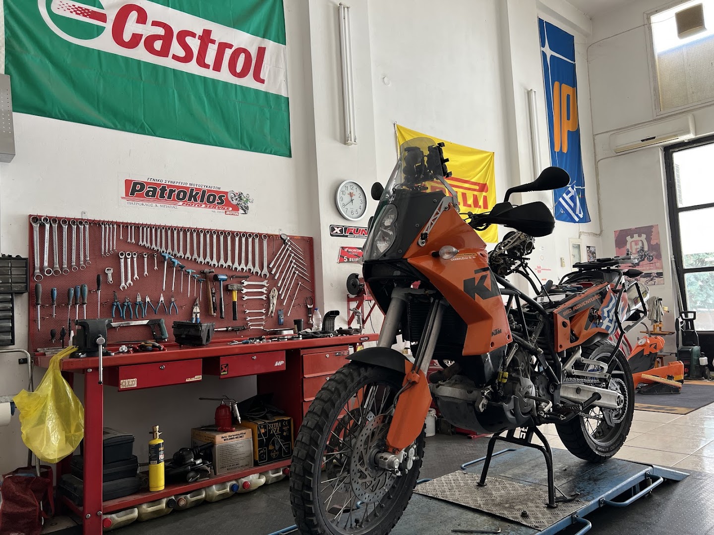 Moto Patroklos