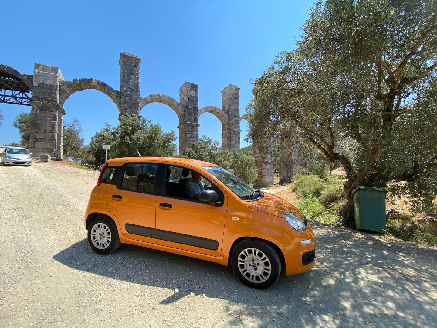 Antony Rent a Car