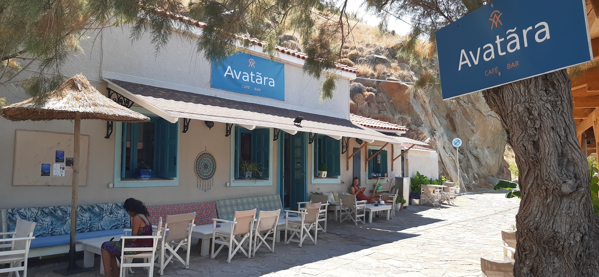 Avatara Café Bar