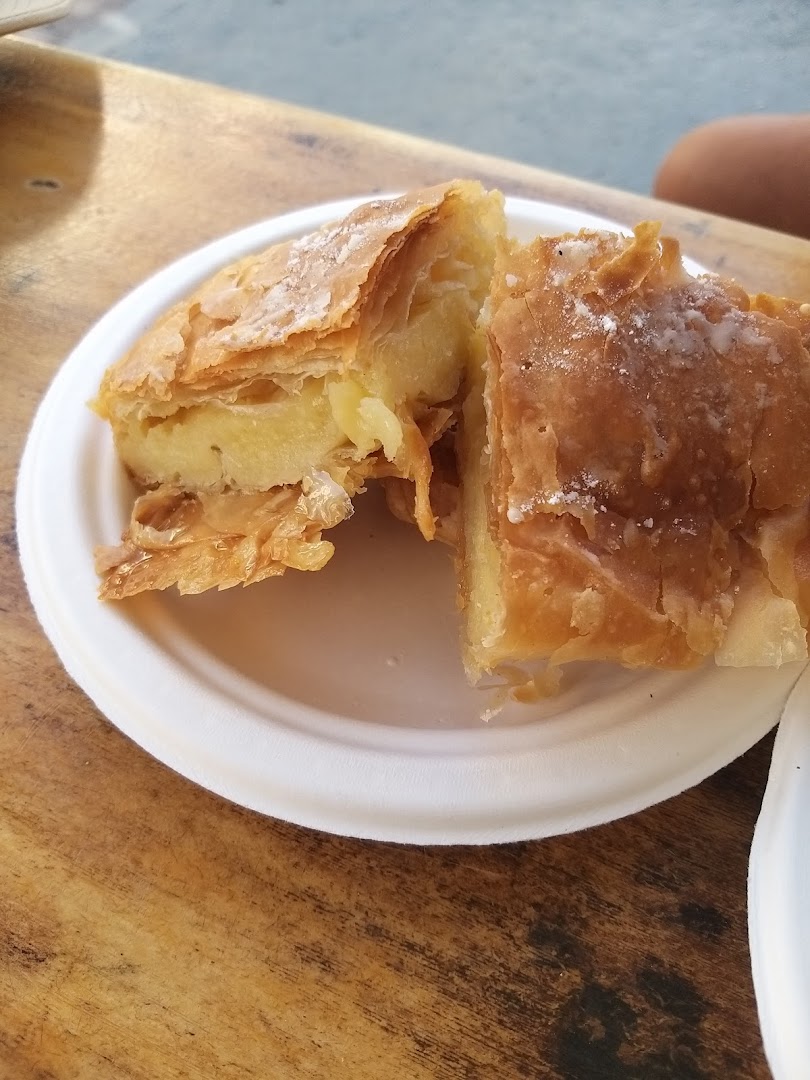 Bakery & Streetcafe Artos Imon