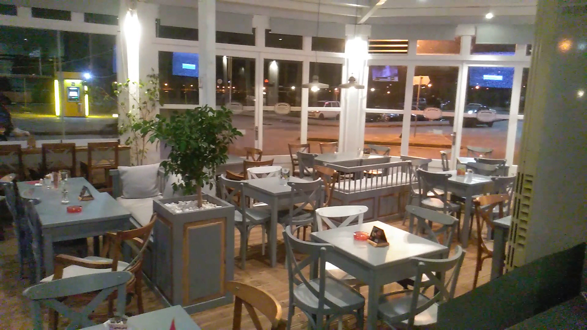 Corner Cafe
