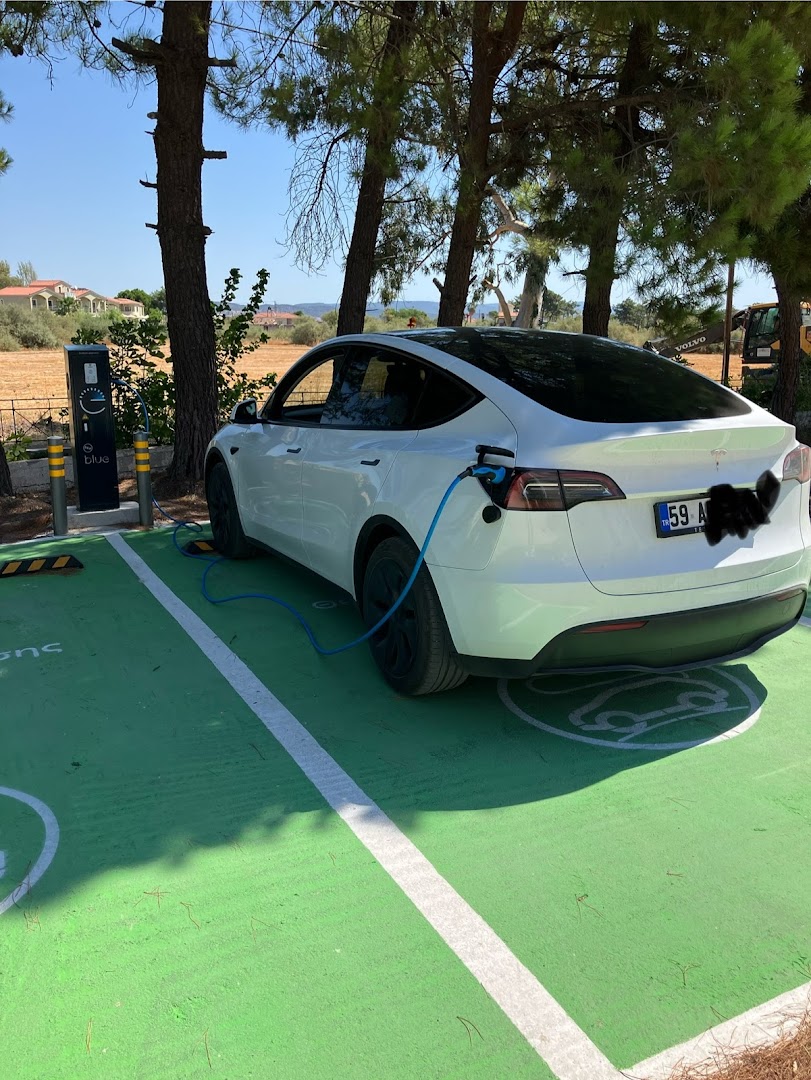 DEI BLUE Charging Station
