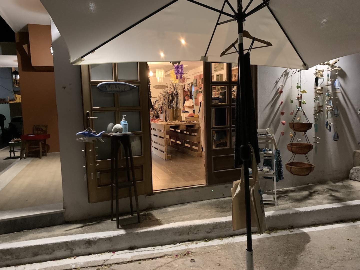Diana’s shop