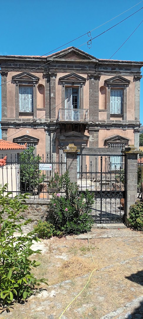 Gogo's Mansion Museum