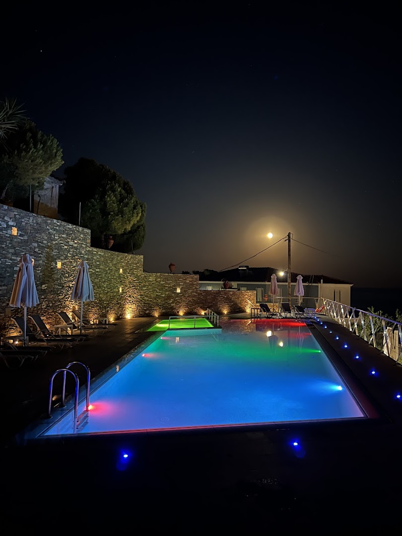 Maria Plomari Apartments 4 αστέρων