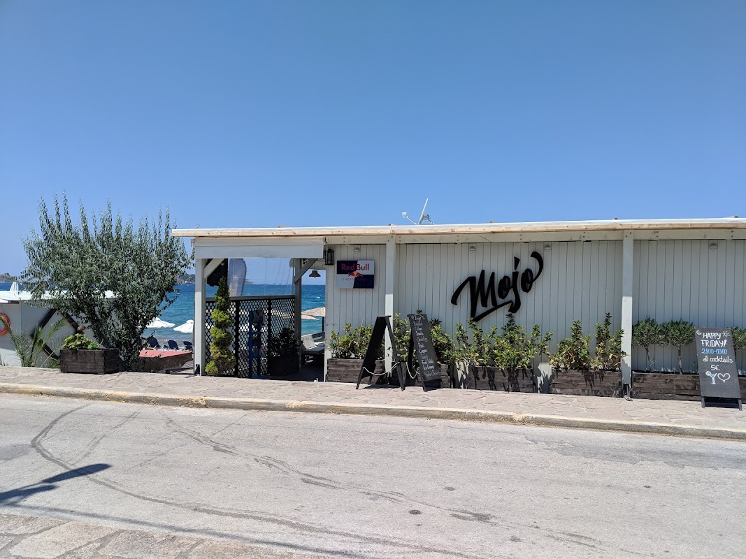 Mojo Beach Bar