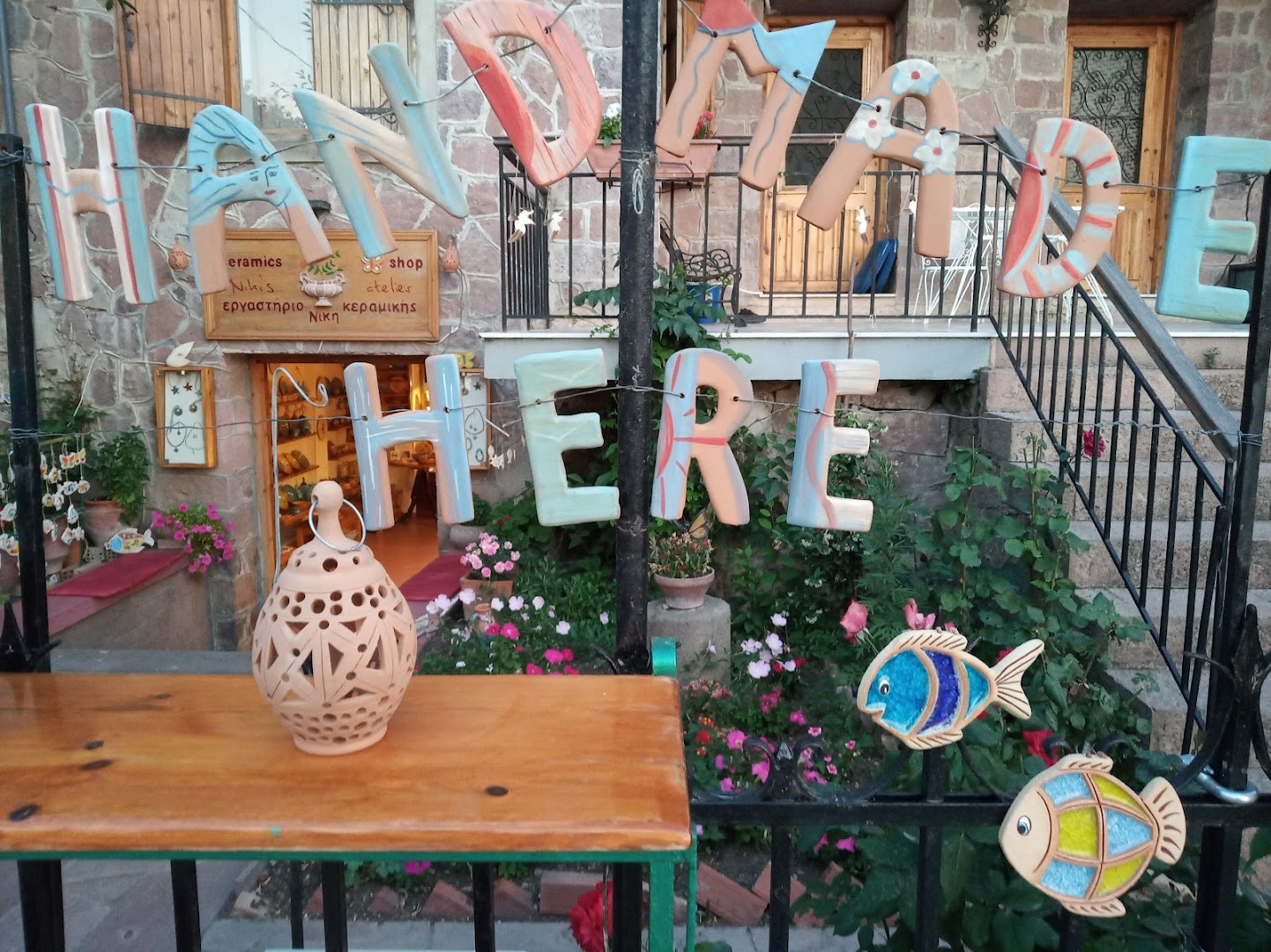 Niki's Atelier-handmade-ceramics, jewelry