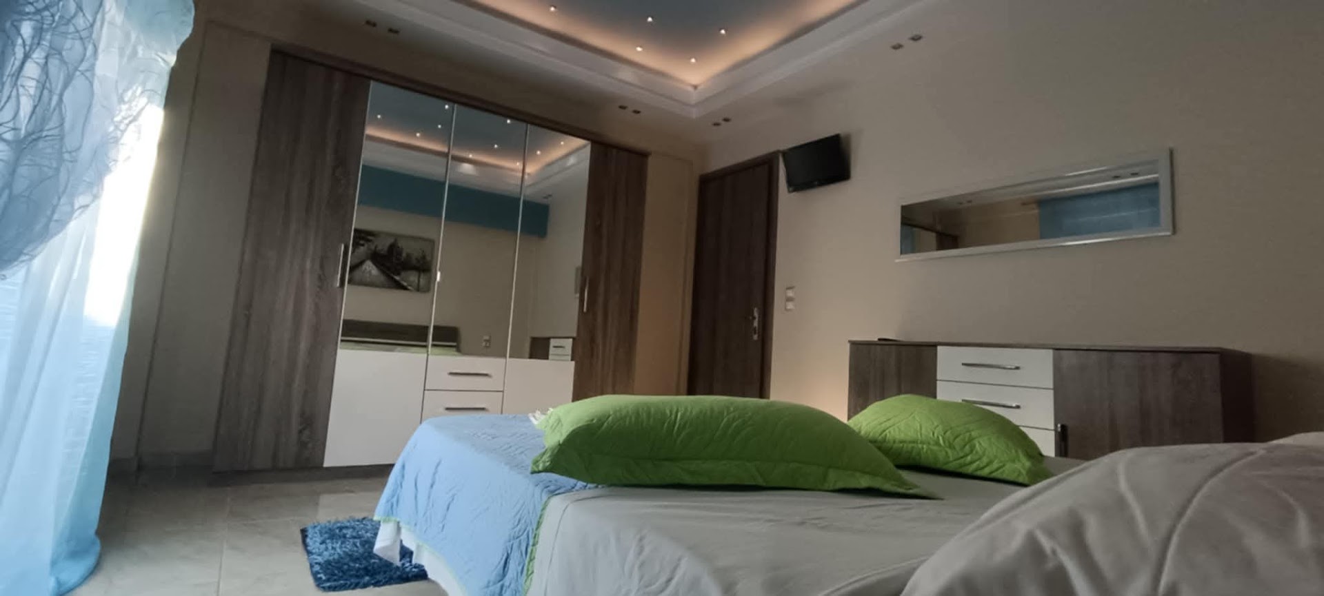 Nostalgia Apartments