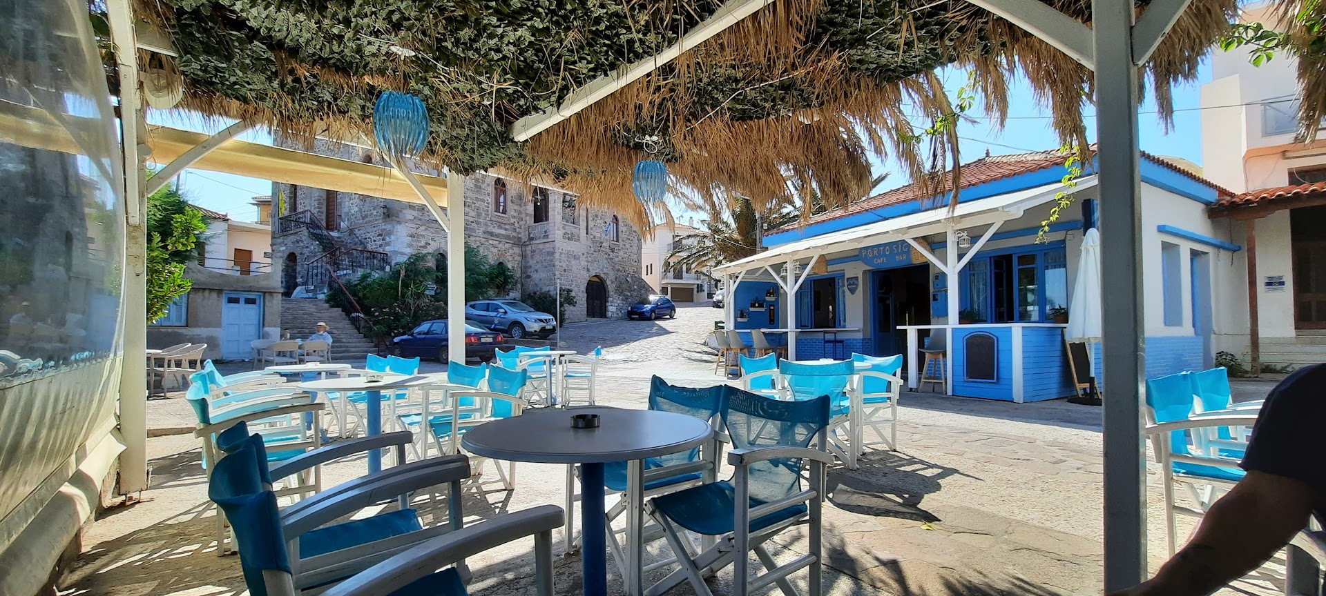 Porto Cafe Bar