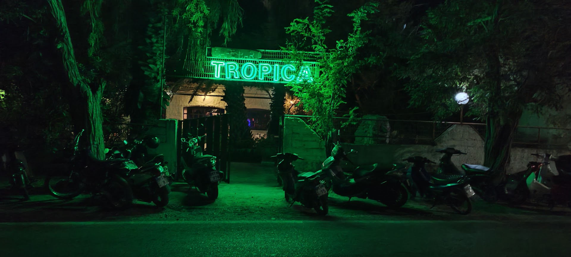 Tropical Cafe Bar