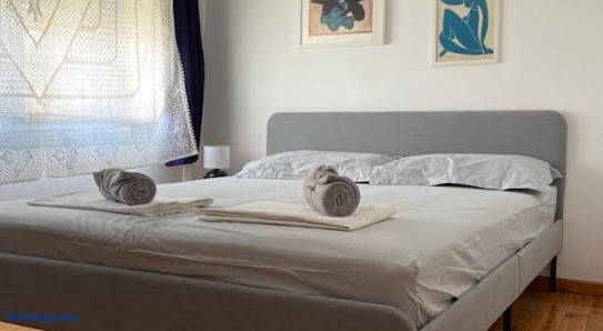 Rena's Rooms