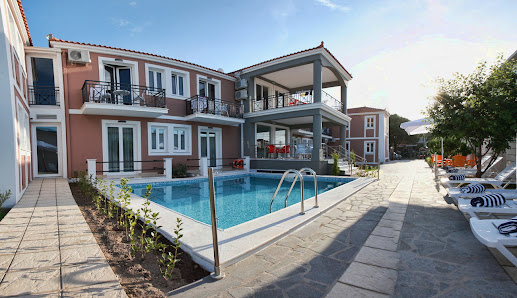 Sun & Sea Luxury Hotel